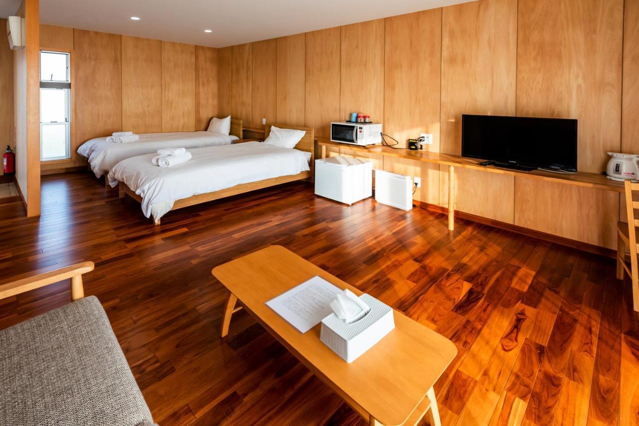 Guest House Kawamitsu Miyakojima  Ngoại thất bức ảnh